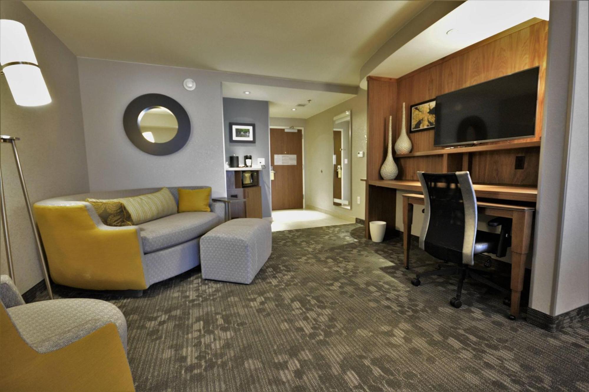 Courtyard By Marriott Asheville Airport Fletcher Exterior foto