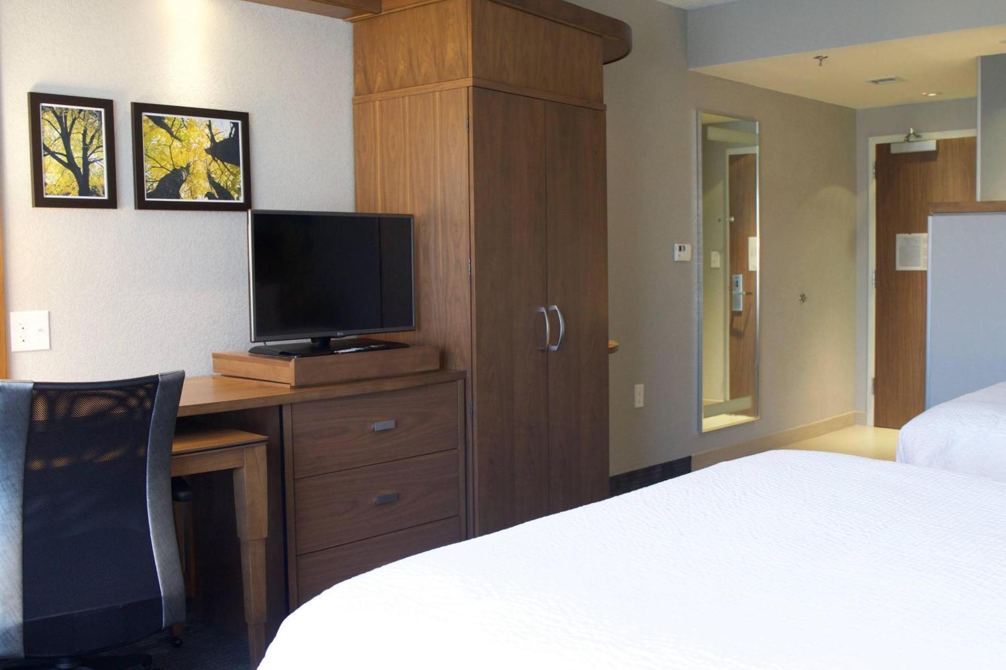 Courtyard By Marriott Asheville Airport Fletcher Exterior foto